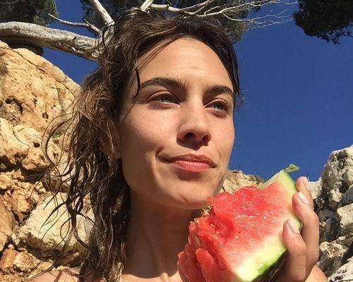 娱乐圈吃瓜的小羊,揭秘明星幕后故事