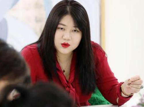 娱乐吃瓜酱大学生老板,娱乐吃瓜酱大学生老板的传奇故事